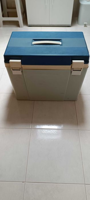 Geleira portatil como nova