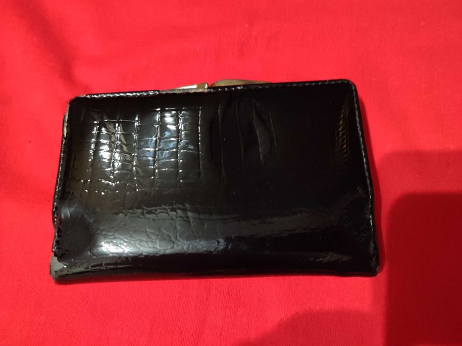 Женский  кошелёк, лаковая кожа "CHANEL" , "Шанель " б у