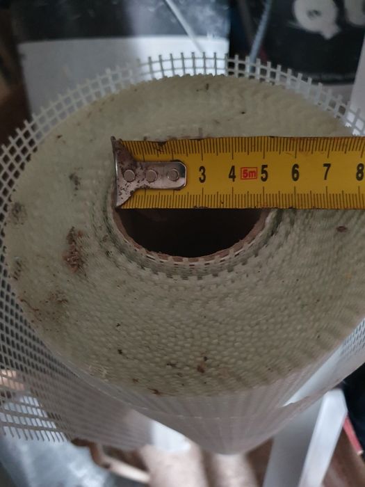 Rede para barramento em paredes e muros