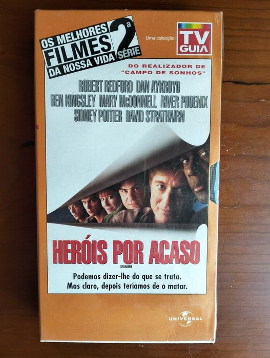 Antiga VHS "Heróis por Acaso" (selada)