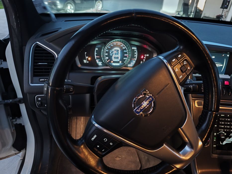 Volvo XC 60 2.4D5 AWD 2014r