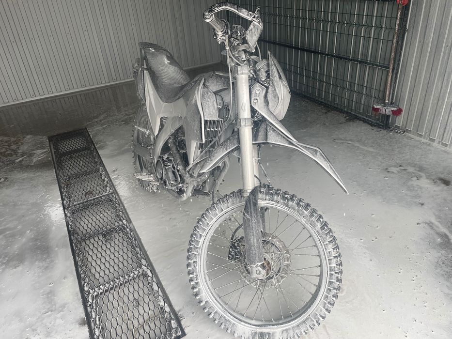 Loncin lx250gy-3 можливий обмін на Кові  250 адванс  з  моєю доплатою