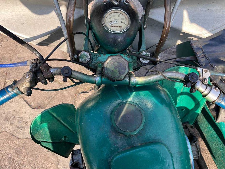 Мотоцикл К-750 м в хорошому стані
