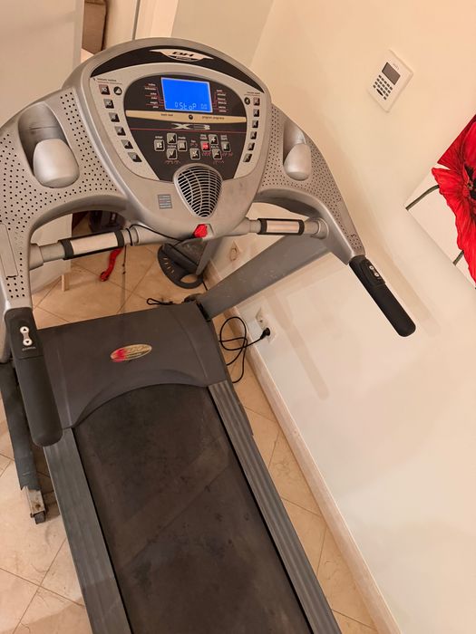Lote completo: JBL PartyBox 120, iPhone 16, bicicletas, passadeira e muito mais