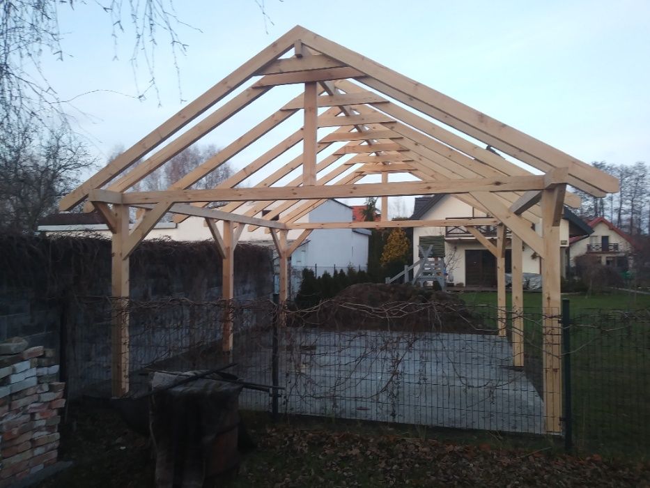 WIATA garażowa o wymiarze 10 x 5