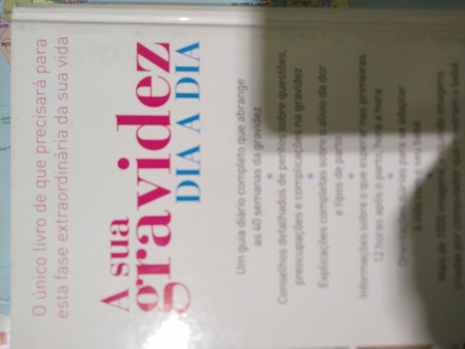 Livro "A sua gravidez dia a dia"