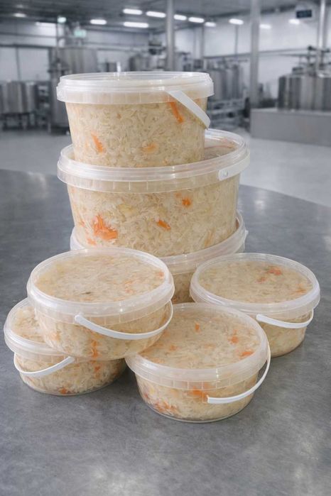 Соління,квашена капуста,пелюстка,морква по-корейськи