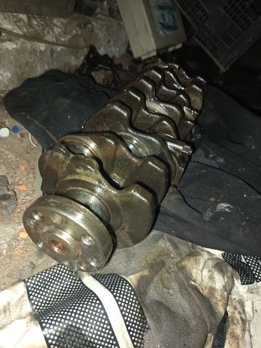 Колінвал ваз 21099