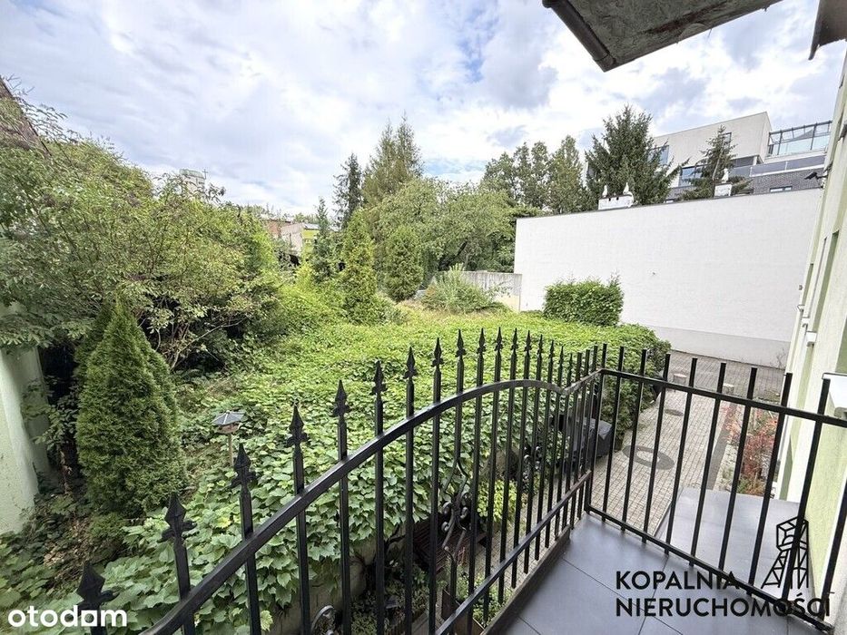 3 pok. kamienica centralne balkon 1 piętro