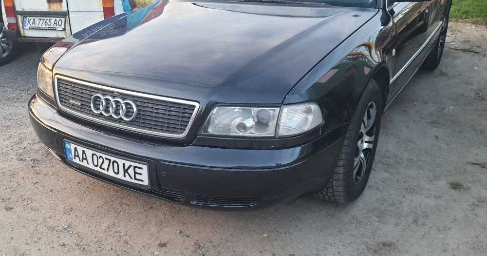 Своя Ауди А4, Audi A8, 4,2; газ/бензин.