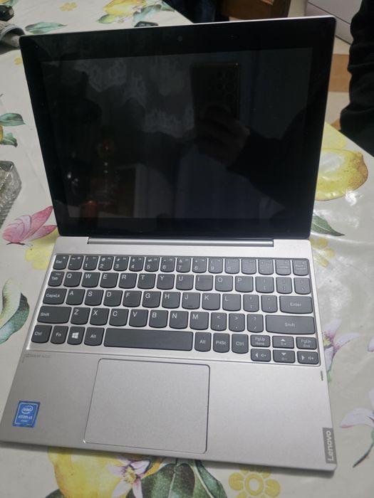 Tablet Lenovo Miix 320 + klawiatura, Windows – sprawny