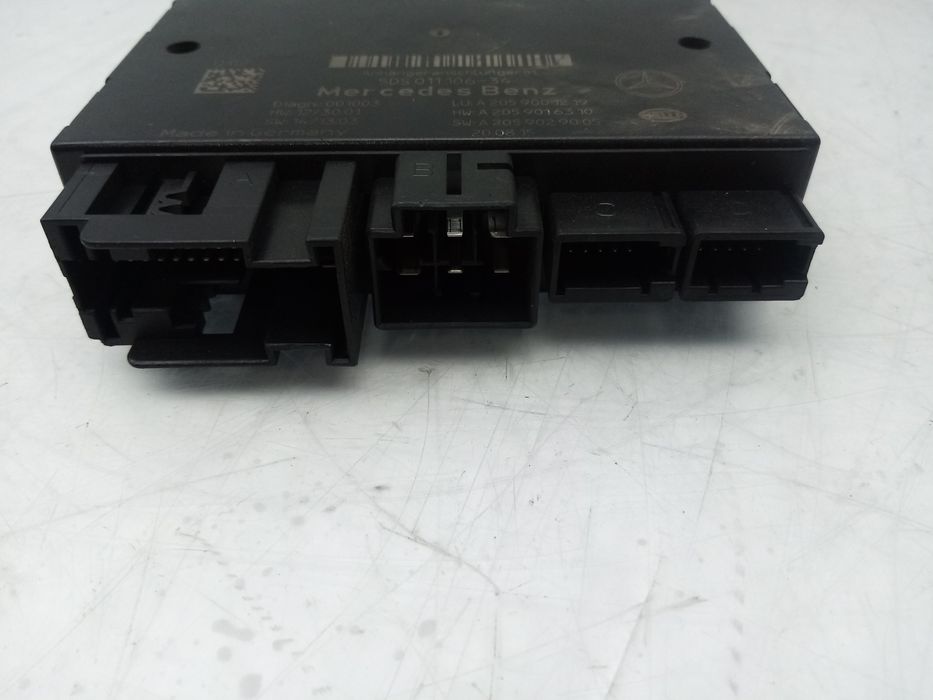 Módulo genérico MERCEDES-BENZ Classe C (W205)