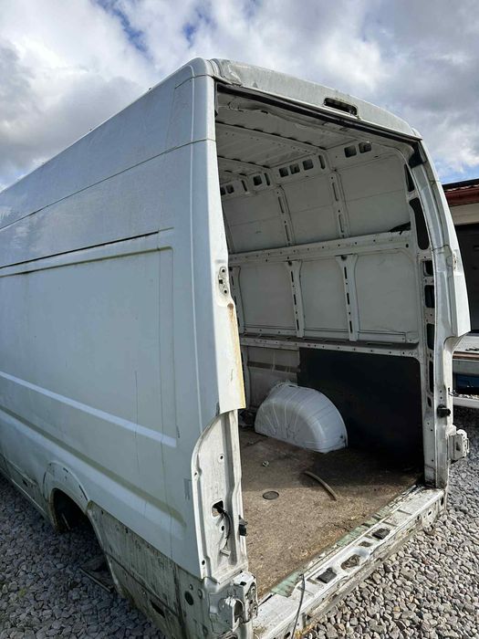 słupki tylne Ducato L3H4 MAXI
