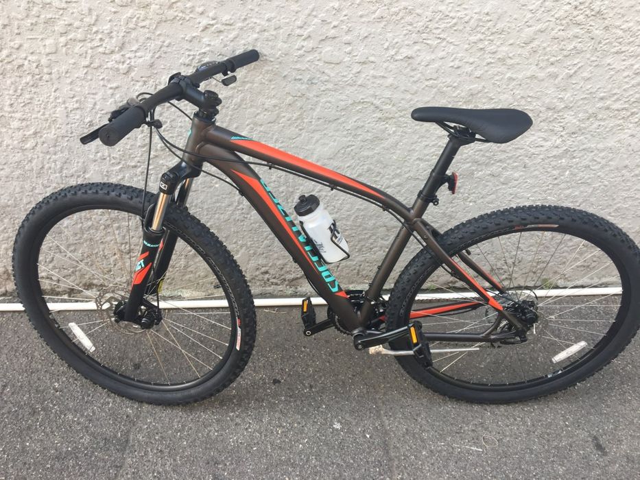 Велосипед Specialized.