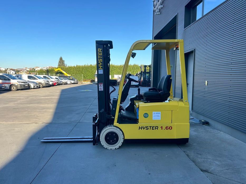 Empilhador Hyster Elétrico 1600 Kgs