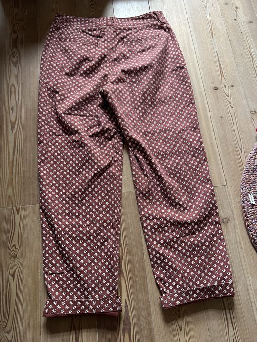 Vans spodnie chinosy w kwiatki 27