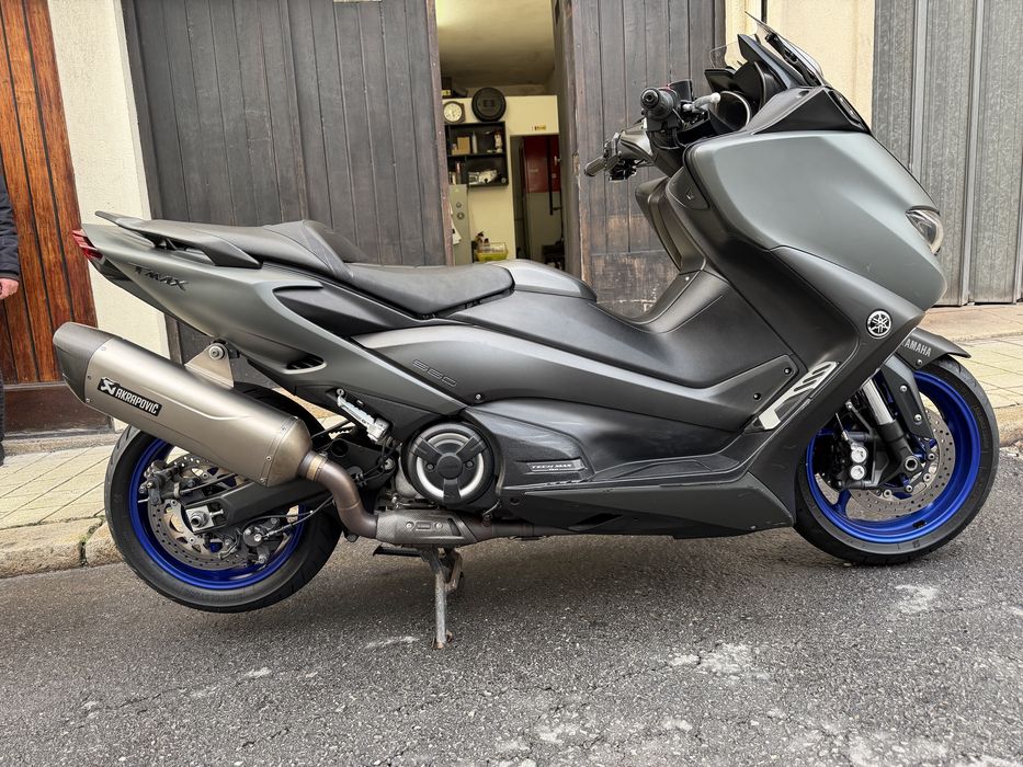 Yamaha tmax 560