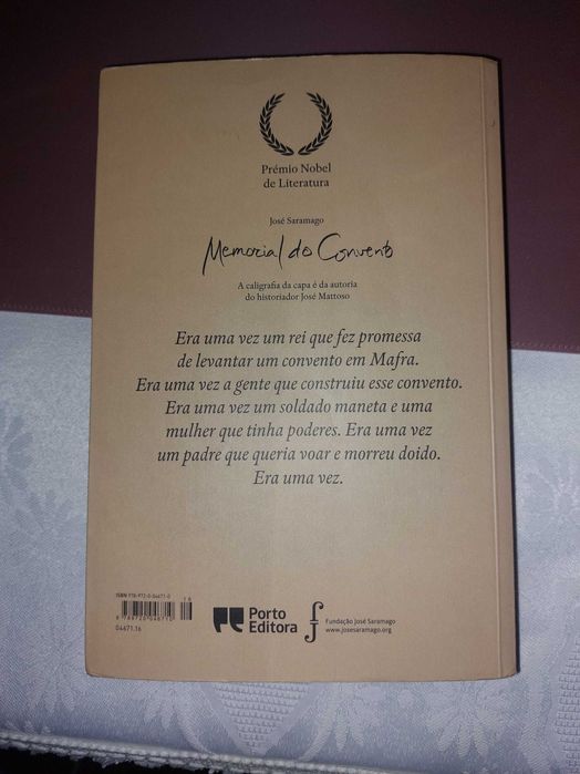 Livro "Memorial do Convento"