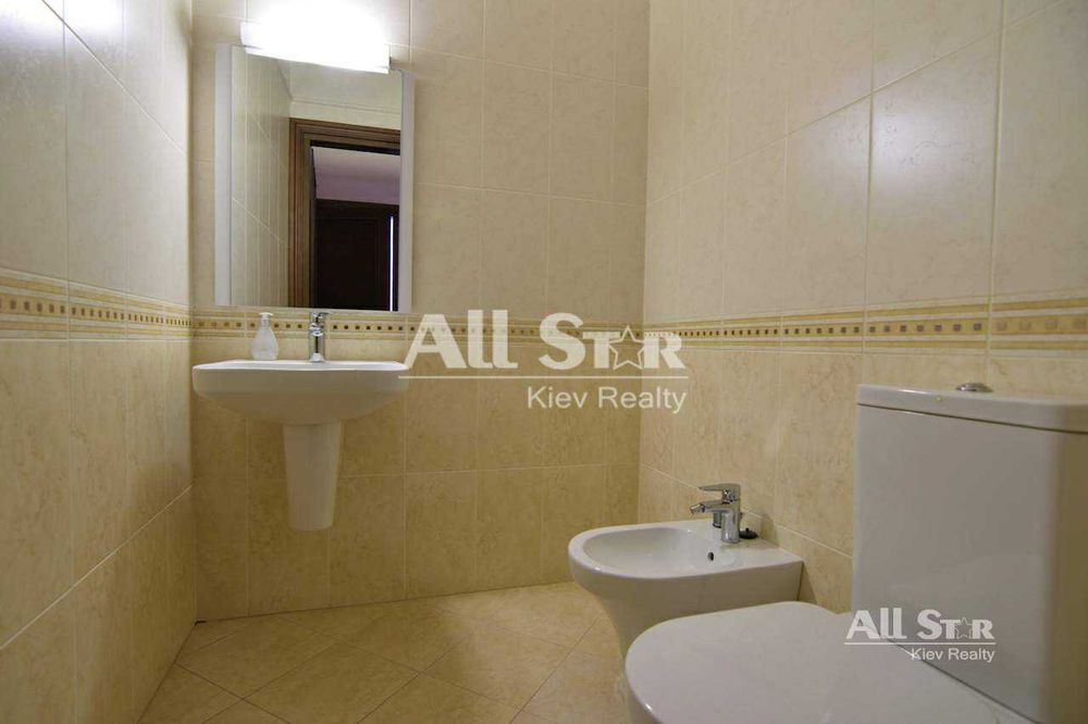 Оренда 4к квартири в Києві, Назарівська вул. 23А Без комісії