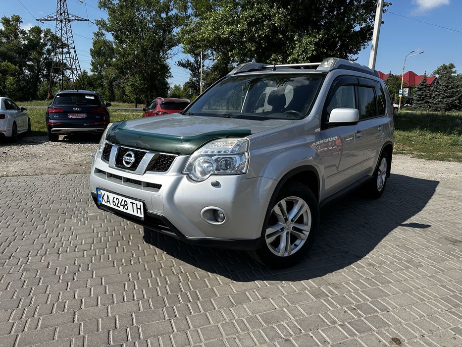 Продам Ниссан X-TRAIL 13-14 г.в.