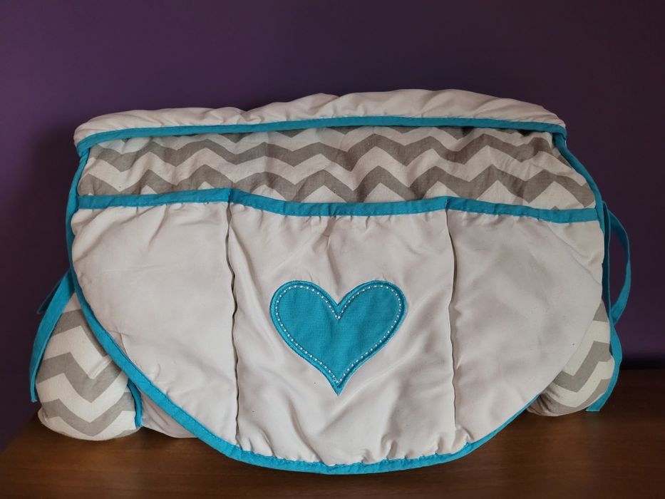 Przewijak przenośny z przybornikiem Glik Gluck torba  zygzak