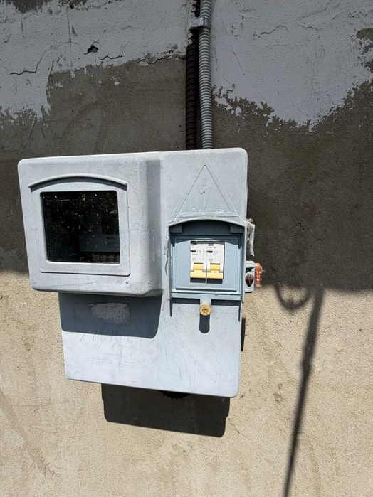 Продається затишний будинок у Карпатах біля лісу