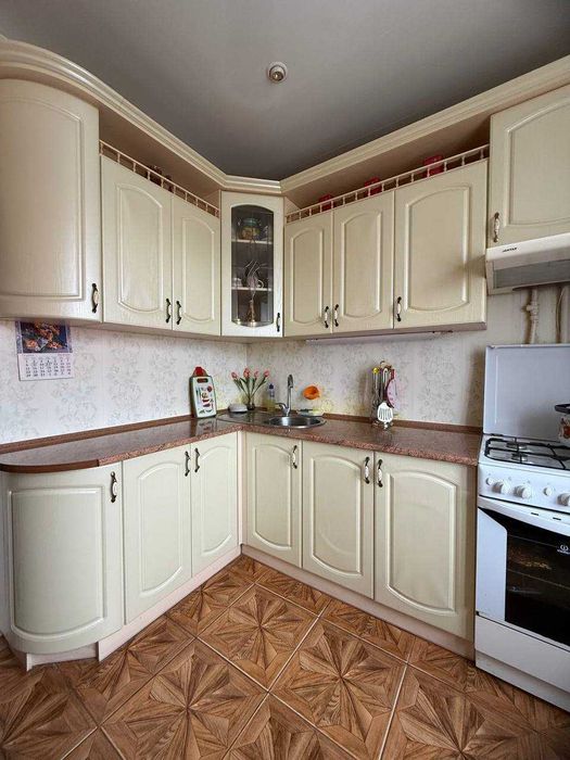 Пропонується до продажу трикімнатна квартира в районі Масани!