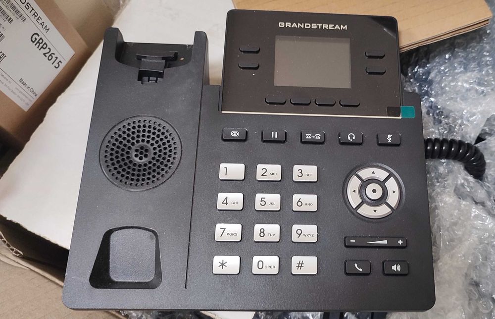 IP телефон Grandstream GRP2615 та GRP2612