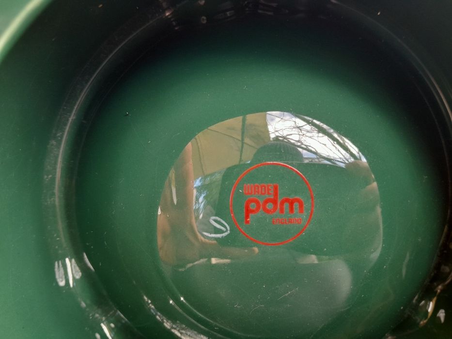 Cinzeiros antigos, em porcelana e alabastro