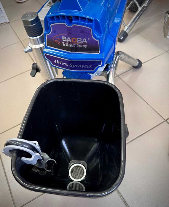 Бак, бункер, контейнер для фарби шпаклівки для фарбувальних апаратів