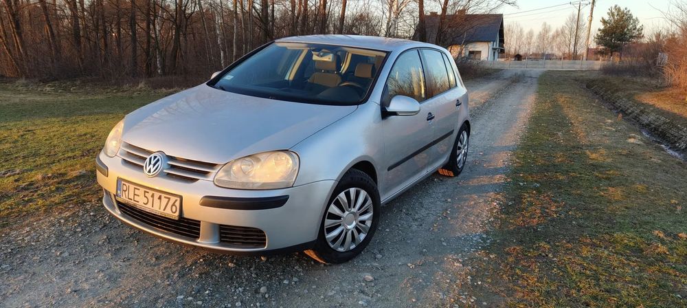 Volkswagen Golf Volkswagen Golf V 1.6 LPG  - Auto świeżo po przeglądzie