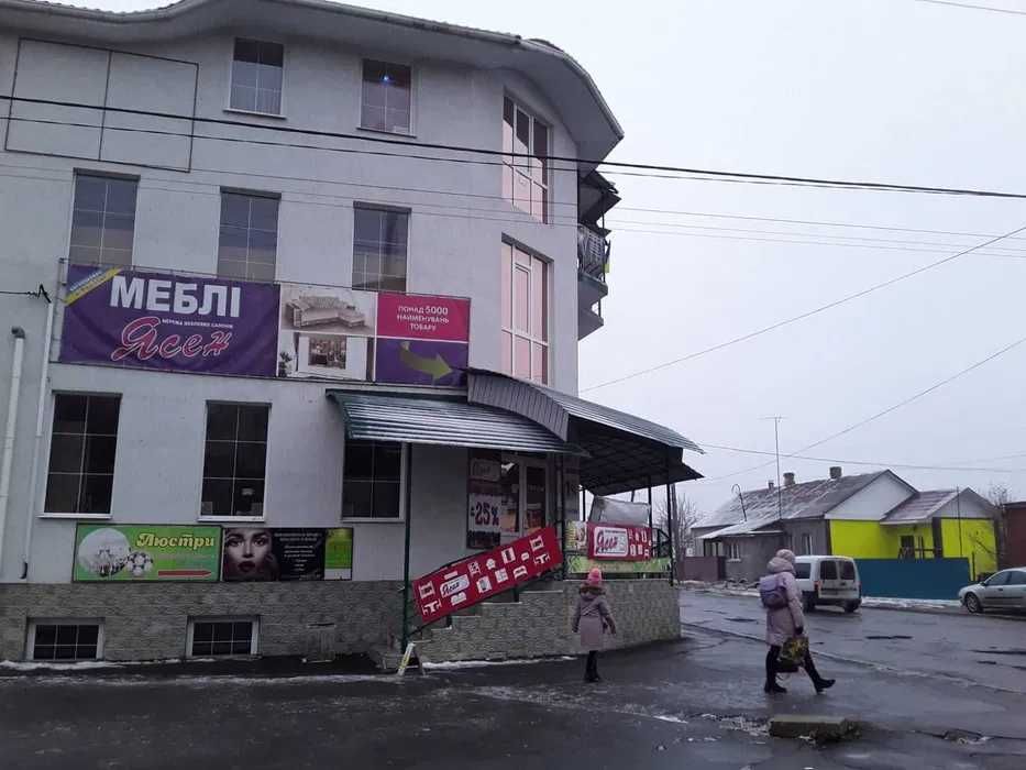 Здам в оренду кімнату в комерційному приміщенні