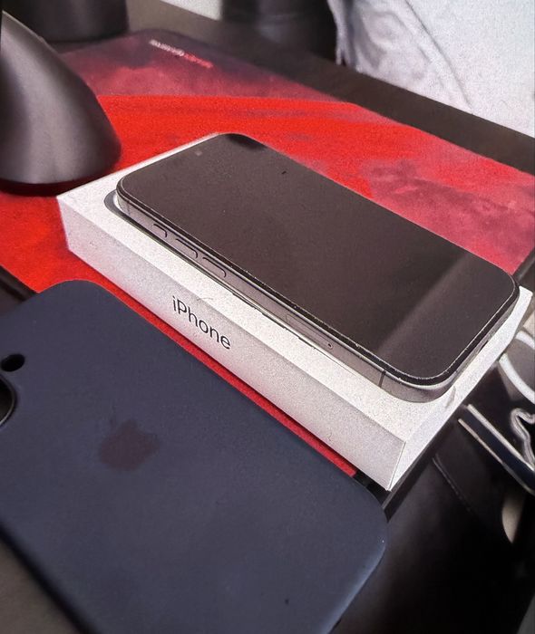 Iphone 17 COMO NOVO!