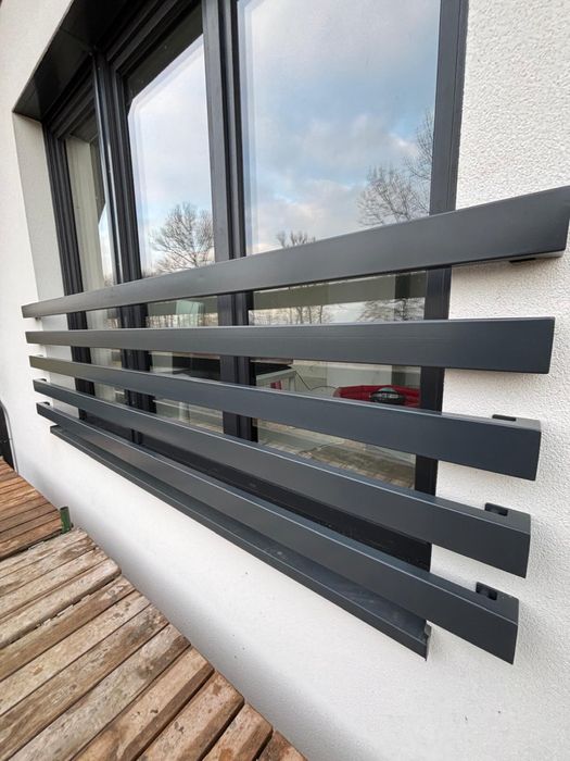 Balustrady metalowe wewnętrzne i zewnętrzne