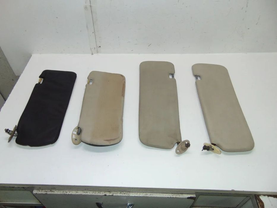 Toyota corolla KE70/Hiace palas sol