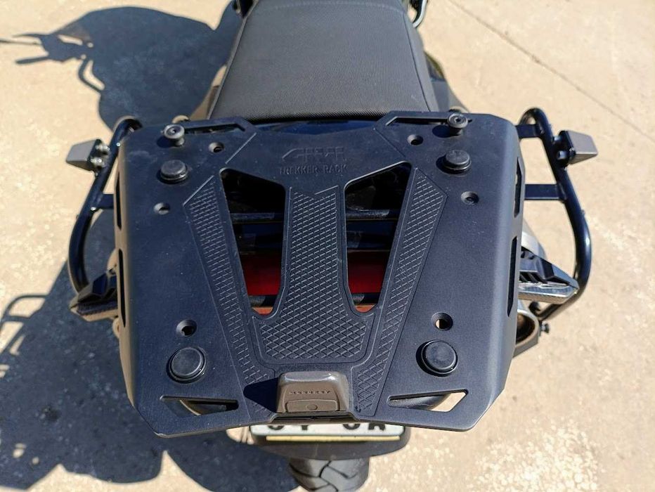 Moto trail clássica Triumph Tiger 900 T400