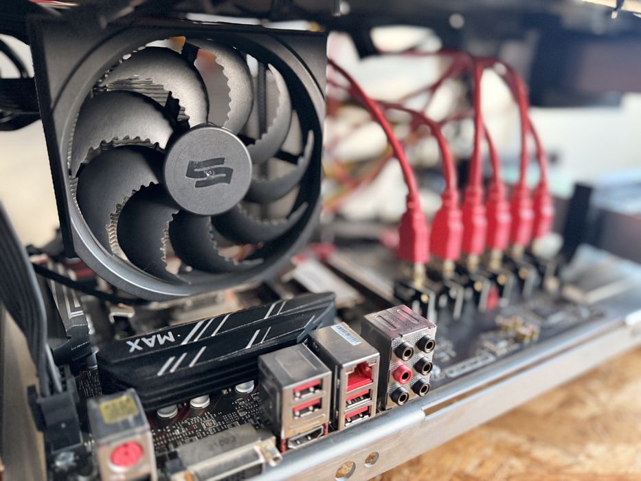 Koparka kryptowalut 6x RTX 3060 Ti 8GB - HiveOs, idealny stan