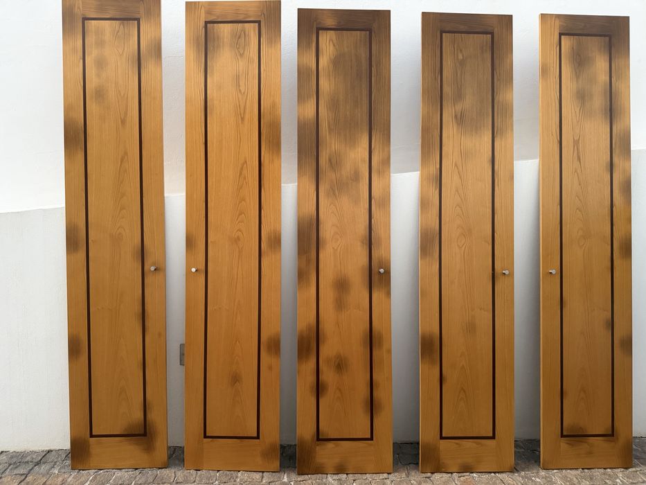 5 portas de guarda fatos