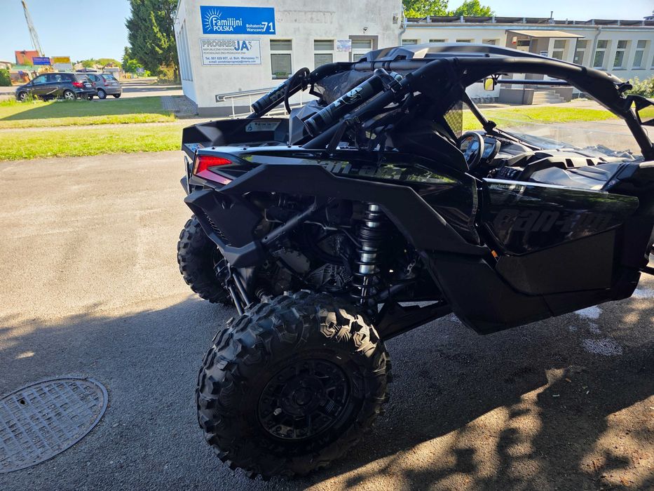 Can-Am Maveric x3