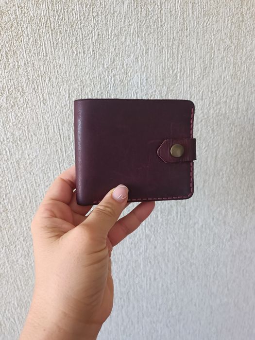 Жіночий шкіряний гаманець