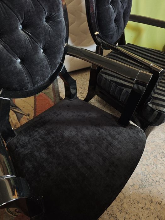2 Cadeirões em veludo Preto Lacados Preto