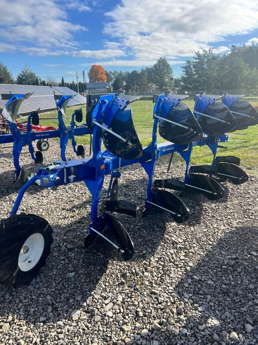 New Holland PMS4  Pług obracalny 4- skibowy New Holland PMS4 / OVERUM CX2 41080 F