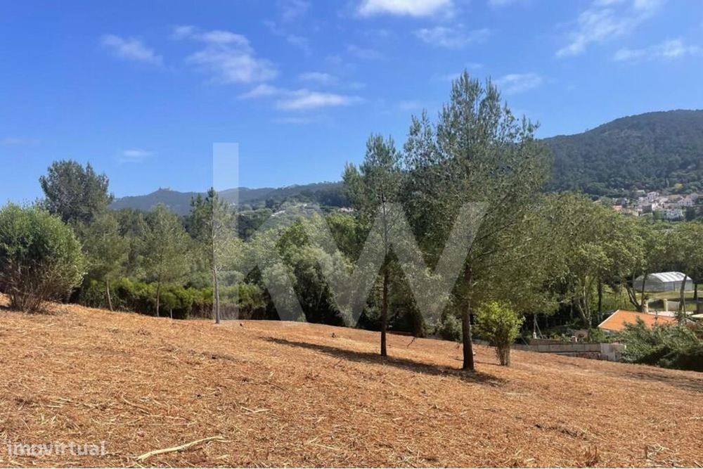 Land for Construction in Colares