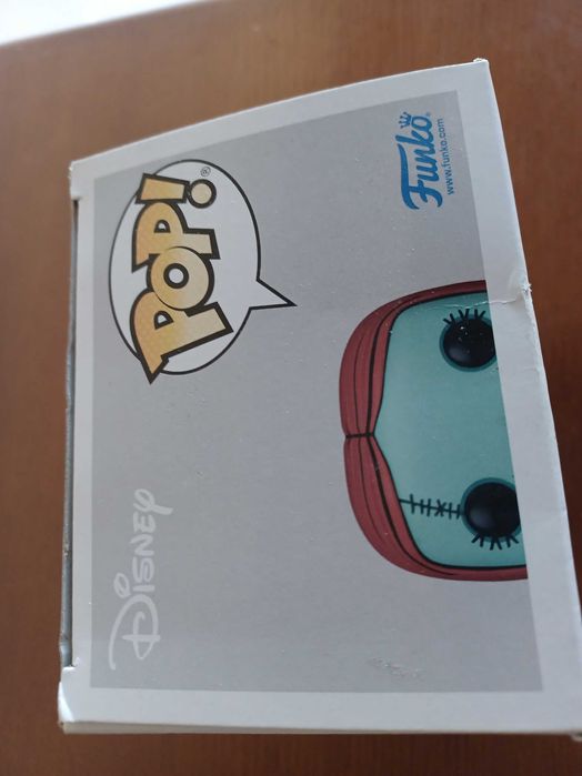 Funko Pop Sally as the Queen