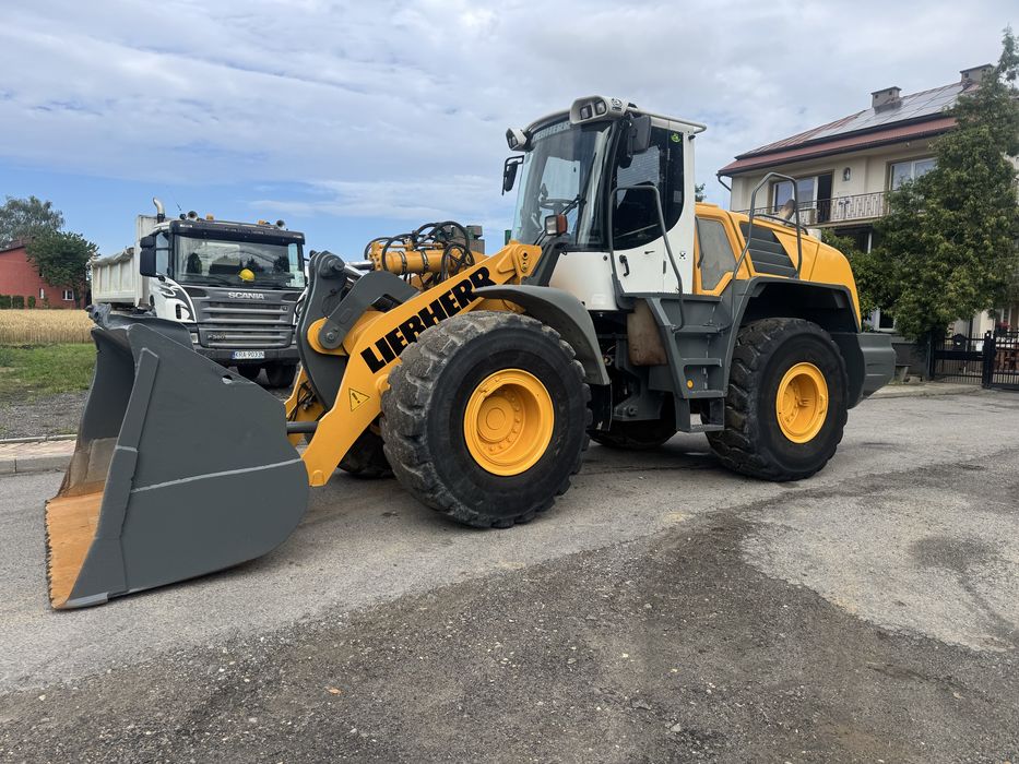 Ładowarka Liebherr 556 z wagą