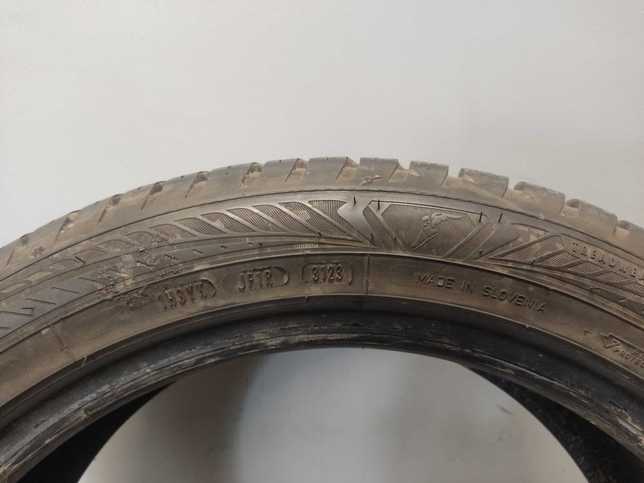 2x215/50R18 Goodyear Vector 4Seasons Gen-3, 92W, 2023 rok
