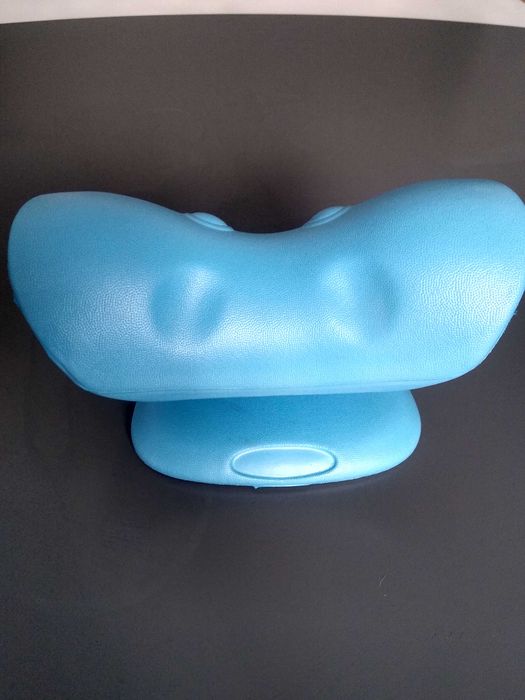 Poduszka trakcyjna masażer grawitacyjny szyji i karku