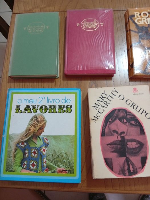 Vendo livros antigos