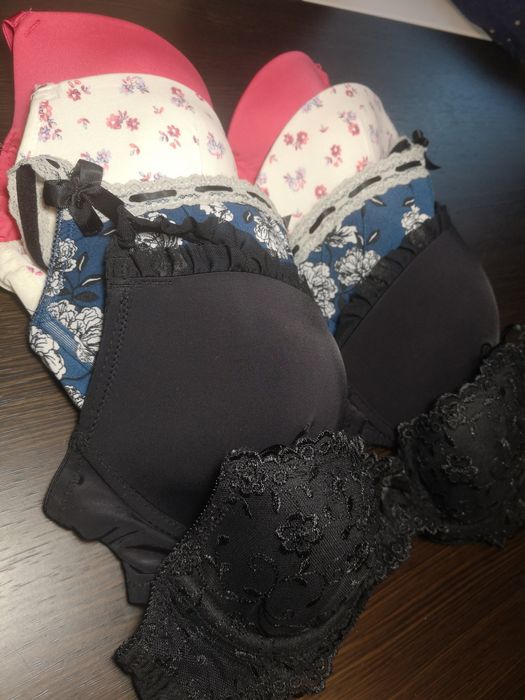 Бюстгалтери 70А, 70B