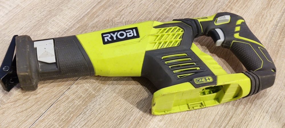 Ryobi 18V One Plus. Piła szablasta. Lisi ogon. Lisica